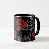 Rote Blume auf schwarz. Tasse (VorderseiteRechts)