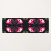 Rote Blume bei Sonnenlicht Nah Abstrakt Yogamatte (Rückseite (Horizontal))