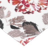 Rote Blume, Blumen, Retro, Rot und Weiß Tischdecke (Schrägansicht)