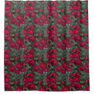 Rote Blume, Blumenmuster im Wasser. Duschvorhang