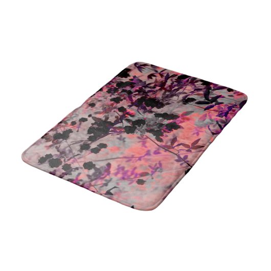 Rote Blume Design Grafikart Badematte (Schrägansicht)