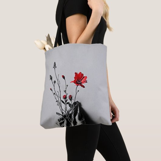 Rote Blume Grau Art Tasche (Von Nahem)