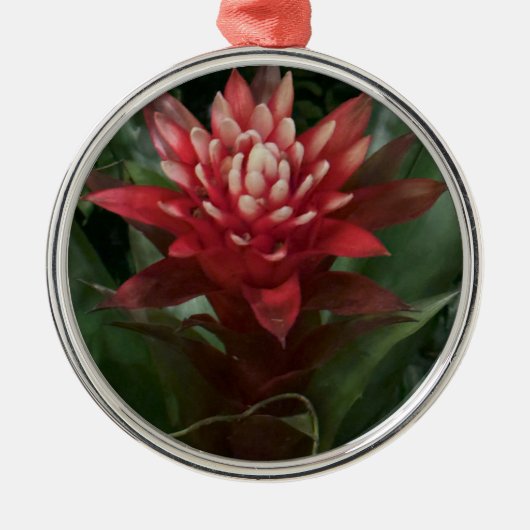 Rote Blume Ornament Aus Metall (Vorne)