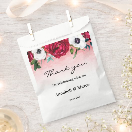 Rote Blüte Geschenktütchen (Ausgeschnitten)