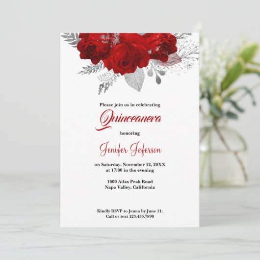 Rote Blüte Quinceanera Einladung (Stehend Vorderseite)