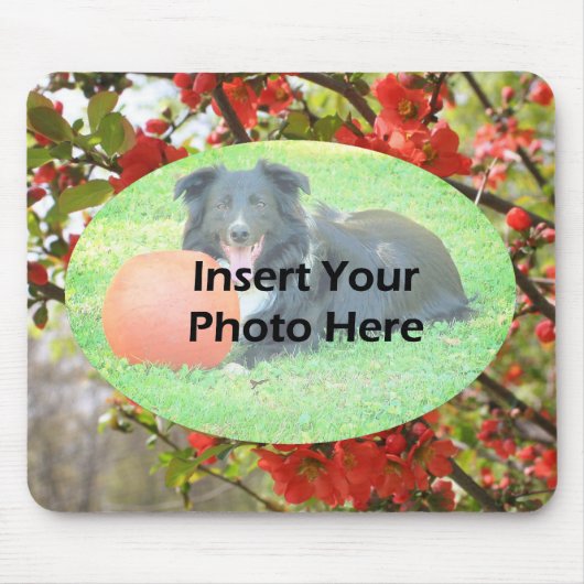 Rote Blüten Blumenrahmen für Fotos Mousepad (Vorne)