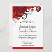 Rote Blütenweiße Hochzeitsdinner Probe Einladungen (Vorderseite)