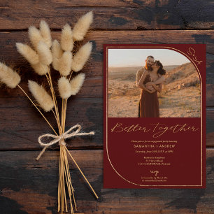 Rote Bordeaux-Fotos Verlobung Ankündigung