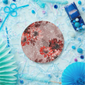 Rote, bordeauxrote Blume. Pappteller (Party)