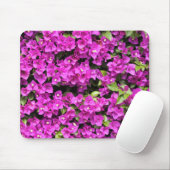 Rote Bougainvillea im Hintergrund Mousepad (Mit Mouse)