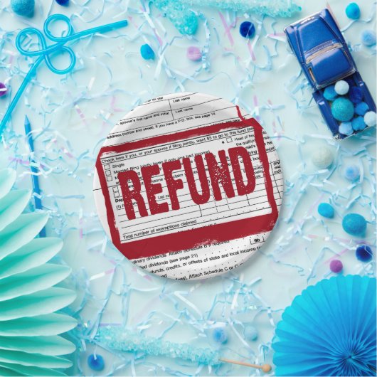 rote Briefmarke auf Steuerformular Pappteller (Party)