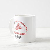 Rote Cheerleaderin der High School personalisiert Kaffeetasse (Vorderseite Links)