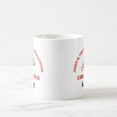 Rote Cheerleaderin der High School personalisiert Kaffeetasse (Mittel)