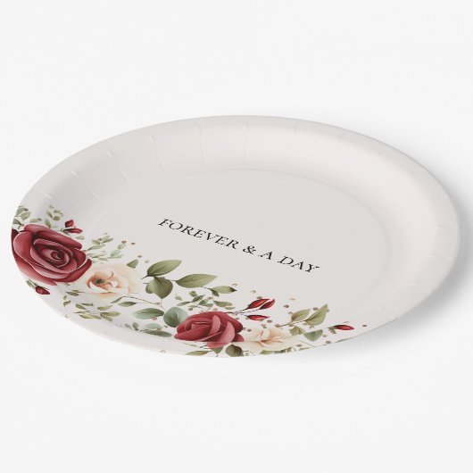 Rote Creme Rose Goldhochzeit Pappteller (Schrägansicht)