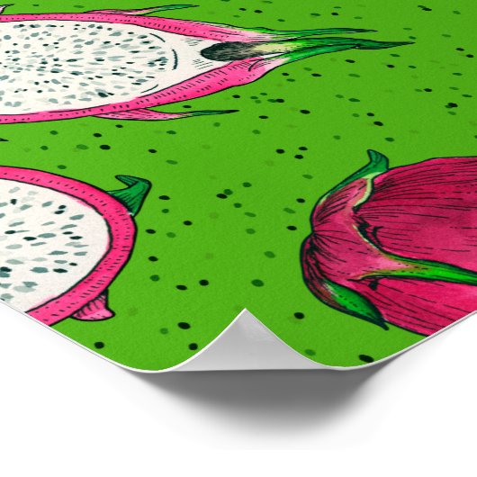 Rote Drachenfrucht auf Grün Poster (Ecke)