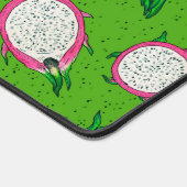 Rote Drachenfrucht auf Grün Schreibtischunterlage (Ecke)