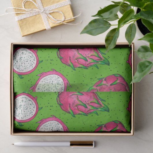 Rote Drachenfrucht auf Grün Seidenpapier (Geschenk)