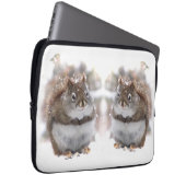 Rote Eichhörnchen im Schnee Laptopschutzhülle (Vorne Rechts)