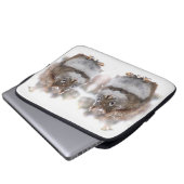 Rote Eichhörnchen im Schnee Laptopschutzhülle (Vorne Knopf)