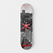 Rote Endzeiten Skateboard (Vorderseite)
