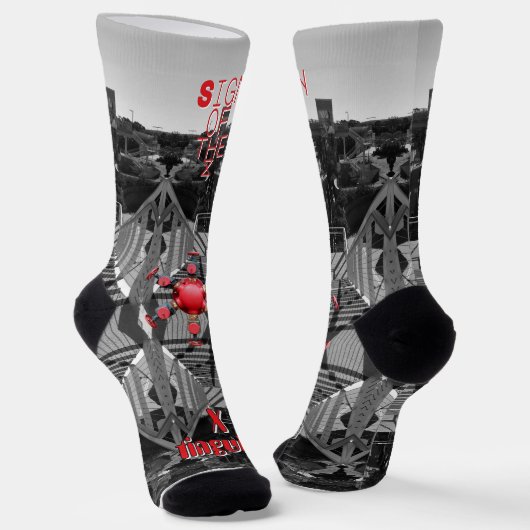 Rote Endzeiten Socken (Gewinkelt)