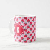Rote Erdbeeren Blumenmuster Monogramm Kaffeetasse (Vorderseite Links)