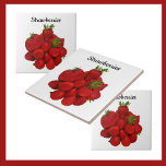 Rote Erdbeeren Fotografisch Fliese<br><div class="desc">Keramik-Fliesen mit schönen,  frischen,  fotografischen Erdbeeren sind ideal für jede Landküche Dekoration. Dieses Bild ist die Originalfotografie der Beerenfrüchte von JLW_FOTOGRAFIE.</div>