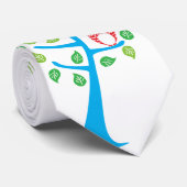 Rote Eule im Baum Krawatte (Gerollt)