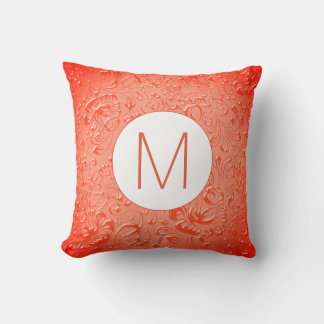 Rote Farbe in Monogramm, floral eingeprägt Kissen