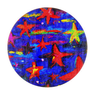 Rote farbige Sterne. Jetzt kaufen Schneidebrett