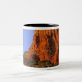 Rote Felsen am Sterling Canyon in Sedona Arizona Zweifarbige Tasse (Mittel)
