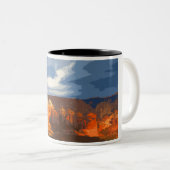 Rote Felsen Zweifarbige Tasse (VorderseiteRechts)