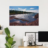 Rote Felsenküste – Oberer See, U.P. Poster (Heimbüro)