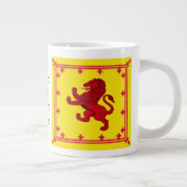 Rote Flagge von Schottland Jumbo-Tasse (Rechts)