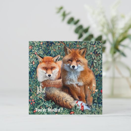 ROTE FOXE UNTER GRÖSSE, FOLIAGE UND BLUME EINLADUNG (Stehend Vorderseite)