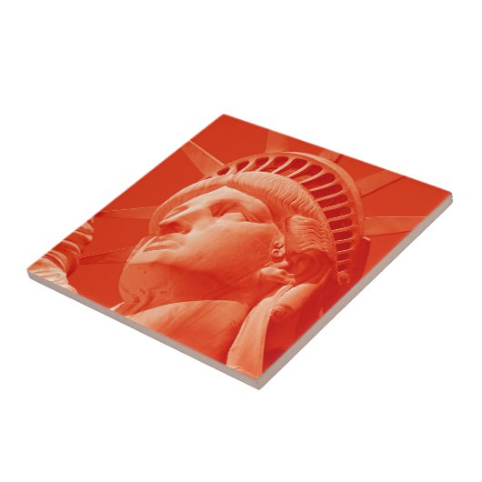 Rote Freiheitsstatue Fliese (Seite)
