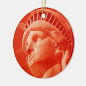 Rote Freiheitsstatue Keramikornament (Links)