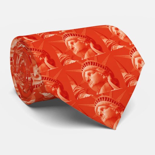 Rote Freiheitsstatue Krawatte (Gerollt)