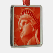 Rote Freiheitsstatue Ornament Aus Metall (Rechts)