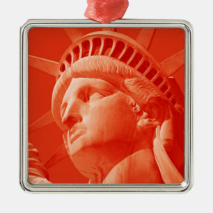 Rote Freiheitsstatue Ornament Aus Metall