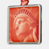 Rote Freiheitsstatue Ornament Aus Metall (Links)