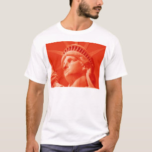 Rote Freiheitsstatue T-Shirt