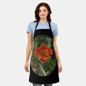 rote Frühlingsblume Schürze (Getragen)