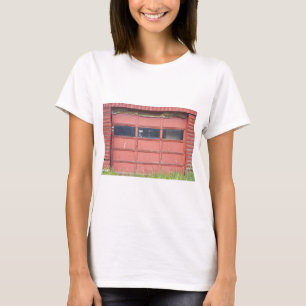 Rote Garagen-Tür T-Shirt