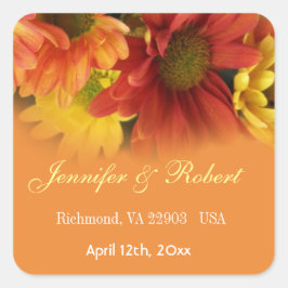 Rote, gelbe, orangefarbene Blume Gastgeschenk Hoch Quadratischer Aufkleber