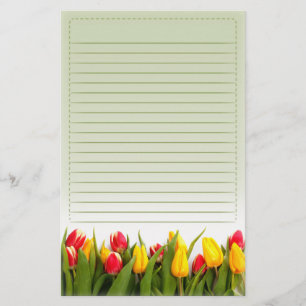 Rote gelbe Tulpe-Blumen-grüner Hintergrund Briefpapier