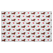 Rote glatte Dackel-laufende Herzen Stoff (Fat Quarter (45,7 x 55,9 cm))