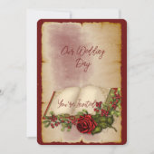 Rote, glühende Rose auf den Seiten der Gold-Farbbi Einladung (Vorderseite)