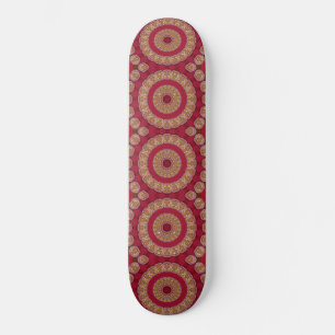 Rote Goldene Gelbe Rosetten Mandala Skateboard