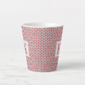 ROTE GRAUE STRICKLATTE-TASSE + Initiale Milchtasse (Vorderseite)